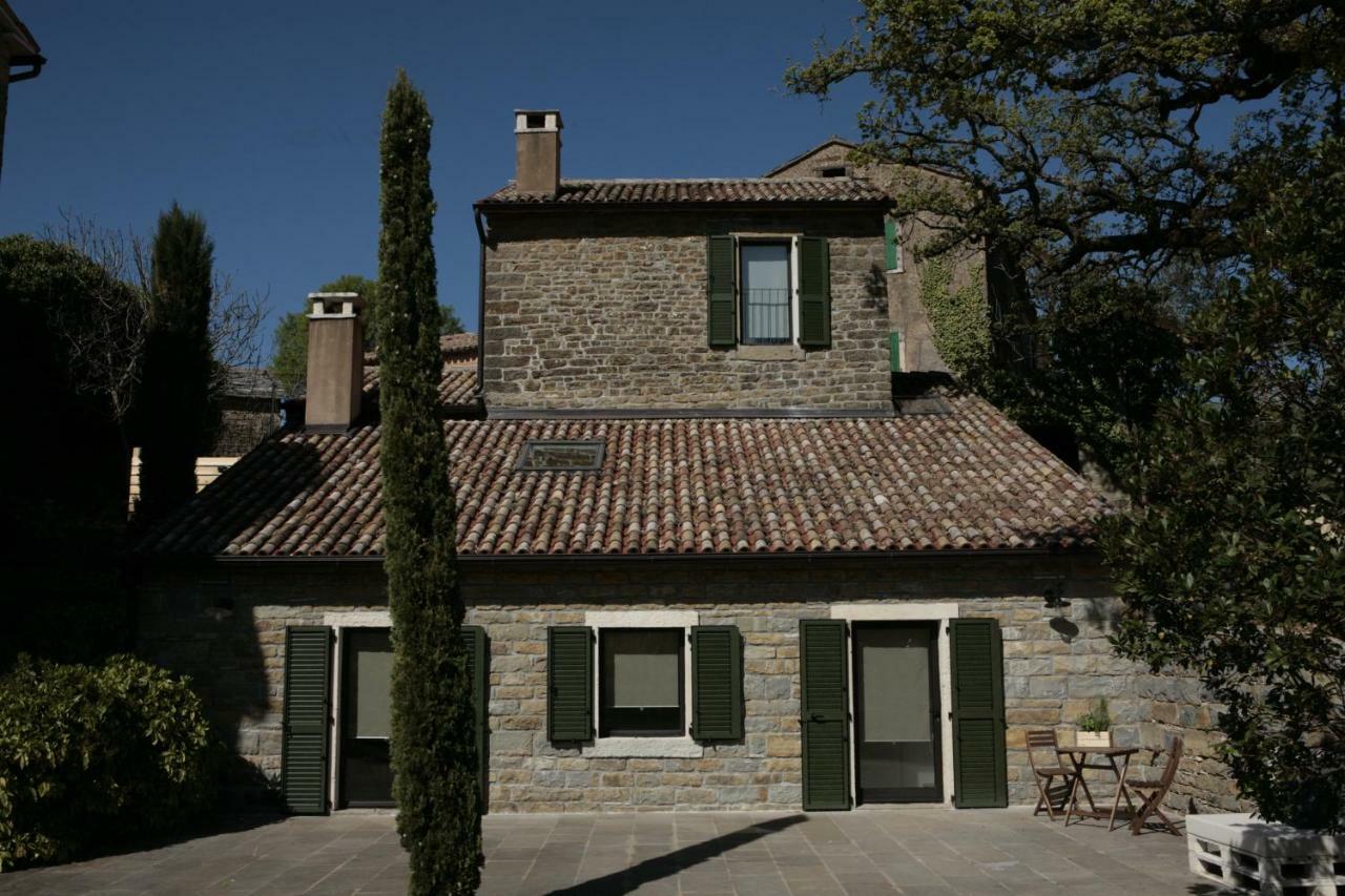 L'Abbraccio Della Quercia Apartment Momjan Luaran gambar