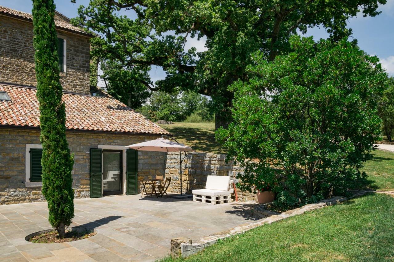 L'Abbraccio Della Quercia Apartment Momjan Luaran gambar